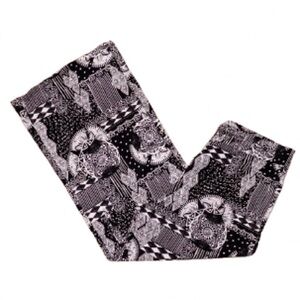 Amana Black and White Patterned lightweight wide leg pants size LP